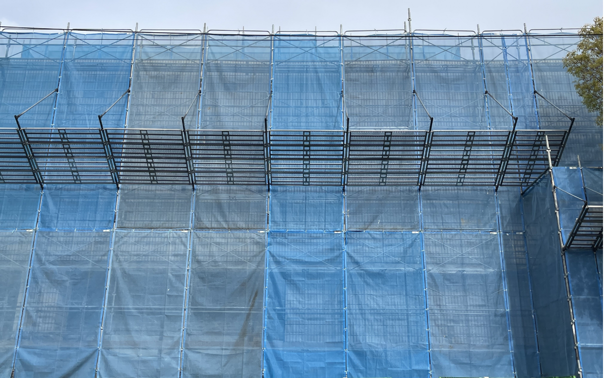 工事中のマンション